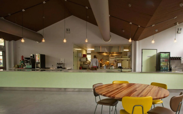 WOW Hostel Amsterdam
