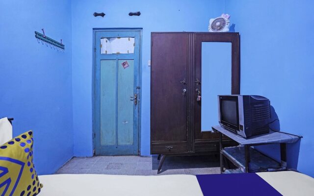 Spot On 91859 Kost Budhe Syariah