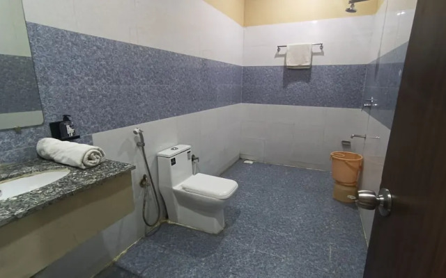 Kanha Hotel & Resort