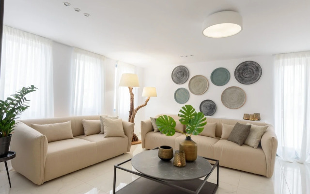 Phaos Cellaria Estate