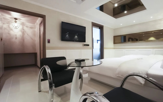 Seongnam Hotel wol