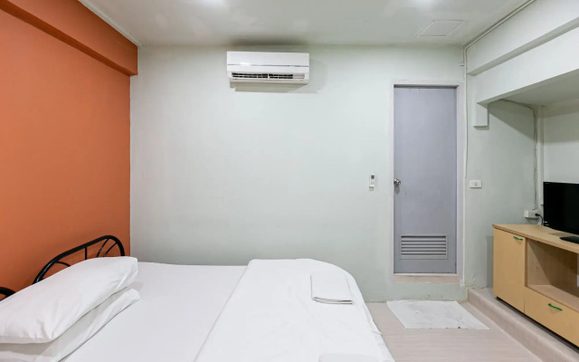 Freesia Saladaeng Silom Apartments