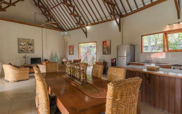 Villa Lotus Kayuputih