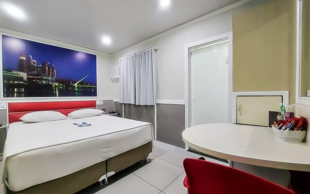 Calamares Hotel