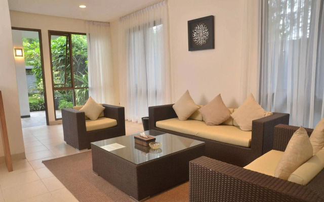 BreezeBlows City View 5BR with Pool + Familly Room