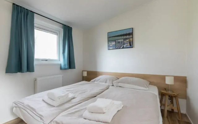 Picturesque Holiday Home in Oostkapelle near Beach