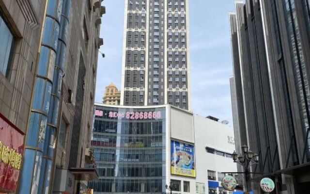 Ganghui Four Seasons Hotel Apartment (Dalian Railway Station Zhongshan Square)