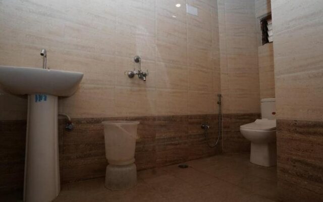 Hotel Gokul Palace