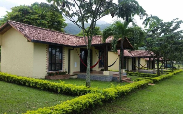 Hotel Campestre Lomas de Piedra