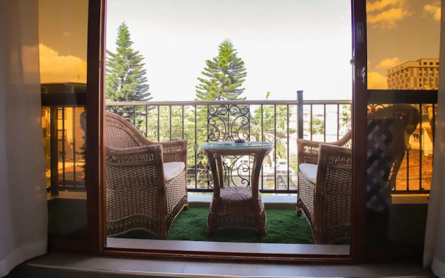 Lantern Serviced Apartments