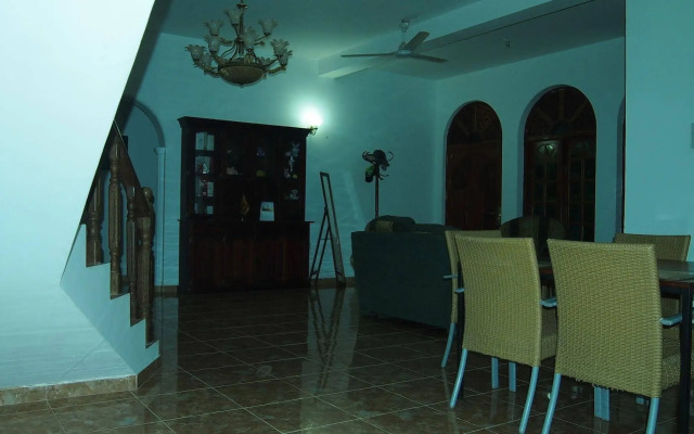 Manik Villa