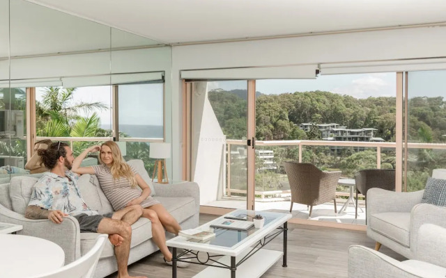 Pacific Bay Resort Suite