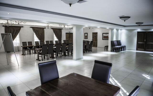Afrique Boutique Hotel O.R. Tambo
