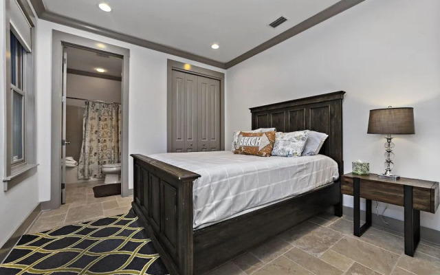 Sunset Beach Unit 2 - 3 Br Home