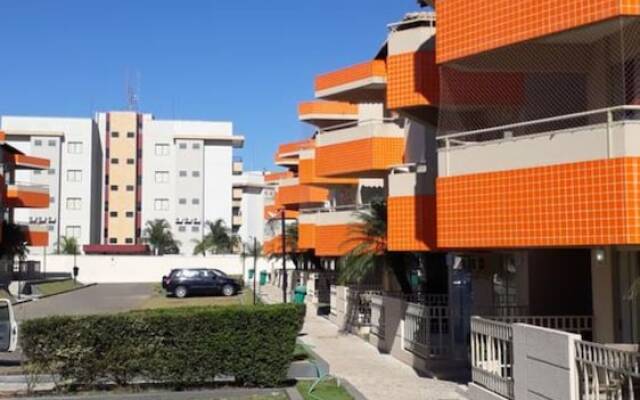 Náutico Flat Caldas Novas, com 1 dia de acesso ao Náutico Praia Clube - Hotférias
