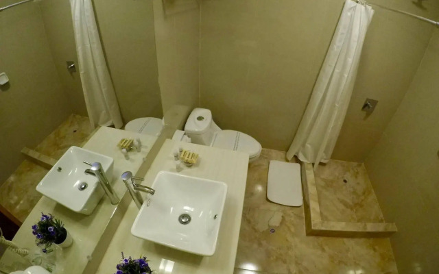 Casona Plaza Colonial AQP