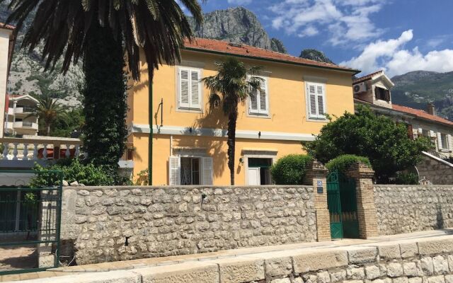 Villa Miramare Apartment Rosa, Kotor