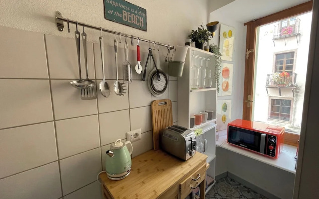 Large, Stunning Studio Apartment, Central Location