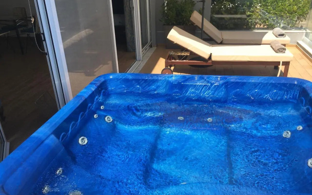 FlyViewFlatsBLUE PrivateHotTub with SeaView