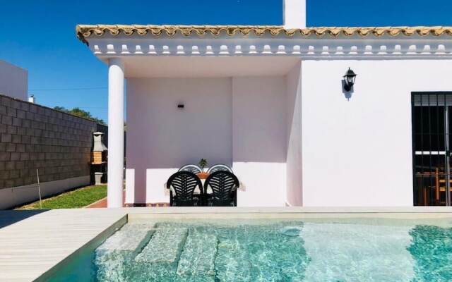 Chalet con Piscina Privada cerca del pueblo