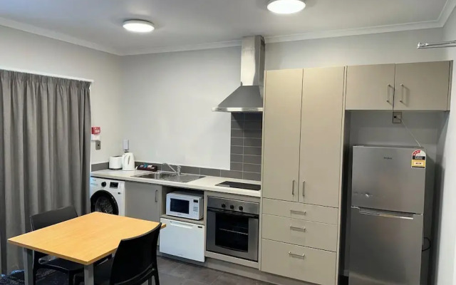 Lorne Apartments