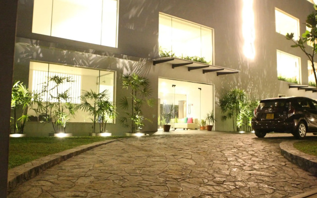 Sayura Beach Hotel