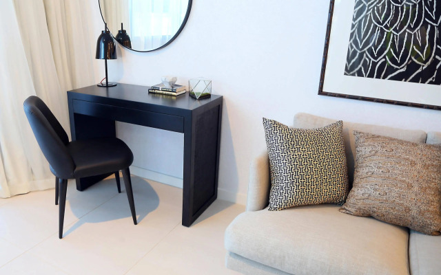 Alex Perry Hotel & Apartments