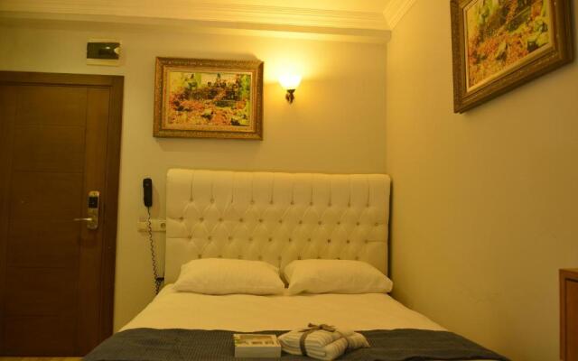 Pure Diamond Hotel