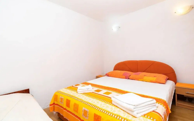 Lovely Holiday Home with Private Swimming Pool in Dalmatia