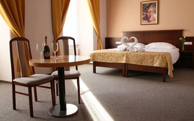 Hotel Baltaci Starý Zámek