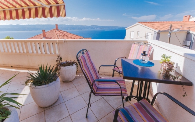 Apartment Mari - sea view apartments: A1 Borna Nemira, Riviera Omis