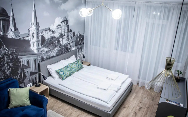 LouLou's Central Apartment with cosy balcony
