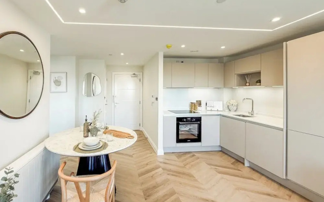 1 Bed Flat - Sleeps 2 - Parking - Wifi