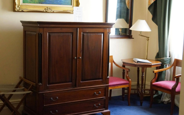 Manor Boutique Hotel