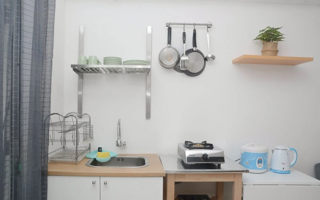 Fully Furnished and Cozy Design 2BR Bassura City Apartment