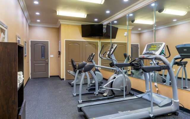 Best Western Plus Wasco Inn & Suites
