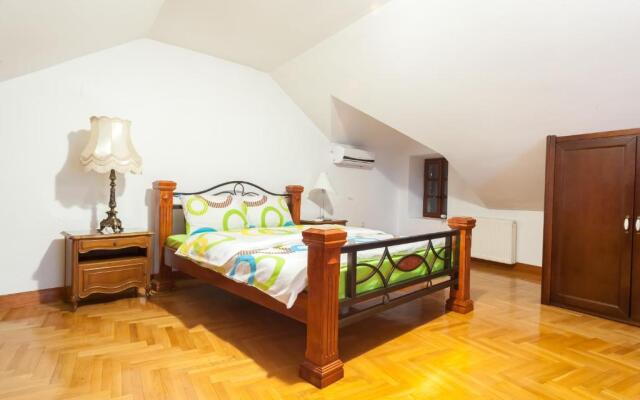 Villa & Apartments Perasto