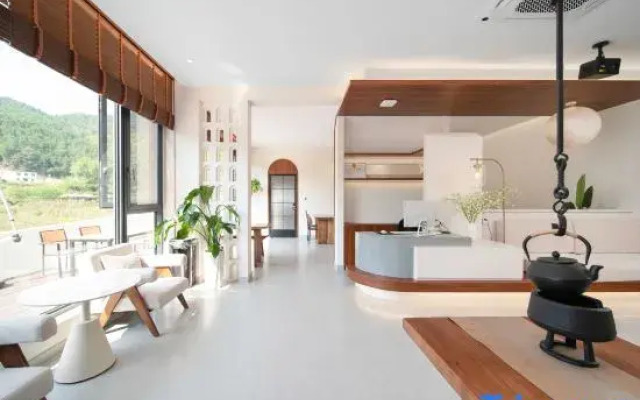 Mingyuejian · Designer Intelligent Homestay (Tianzhu Mountain Scenic Area)