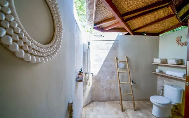 Blue Lagoon Avia Villa