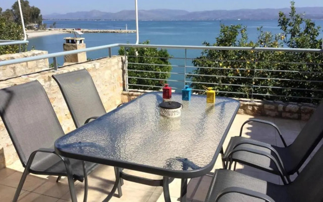 Seafront apartment in Kiveri, near Nafplion.