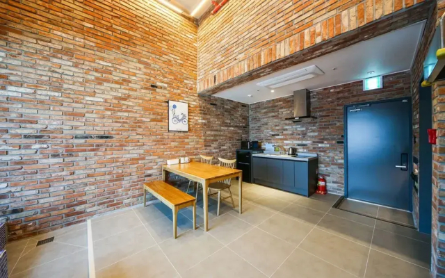 Andong Case Hotel