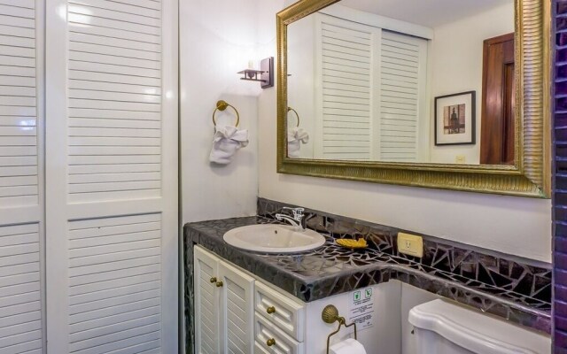 Royal Palms 3 1 Bedroom Condo by RedAwning