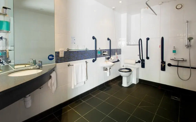 Holiday Inn Express Leeds Armouries