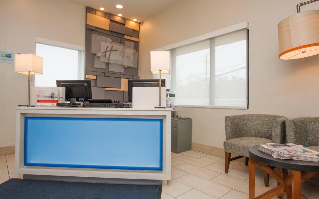 Holiday Inn Express Roslyn - Manhasset Area by IHG