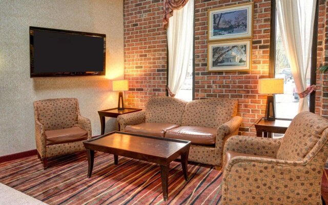 Clarion Inn College Park