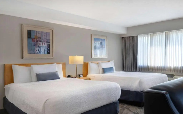Victoria Airport/Sidney Travelodge
