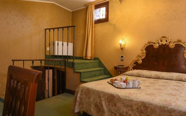 San Moisè Hotel