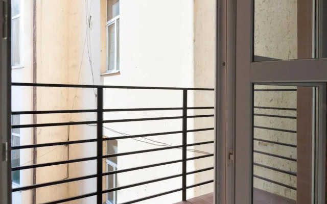 LEOGRAND One-bedroom apartment on Tugan-Baranovskogo 24