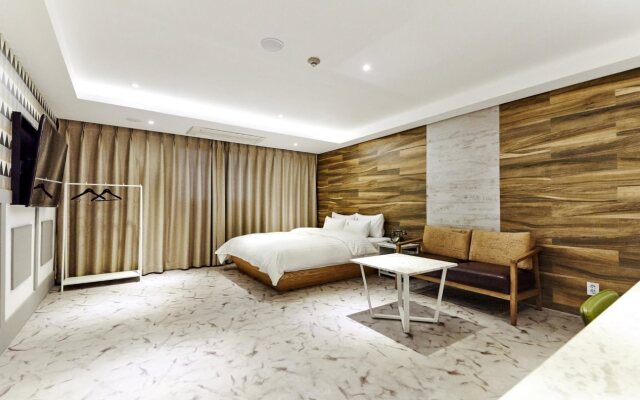 Hotel The Class