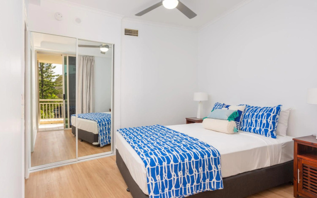 Maldives Resort – Guest Rooms – Gold Coast